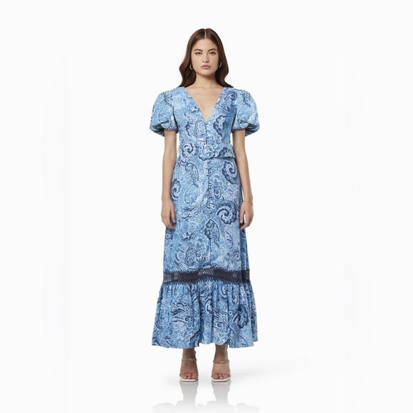 Elliatt Nixi Linen Midi Dress in Blue Multi Floral Print Small Vacation Casual - Picture 2 of 6